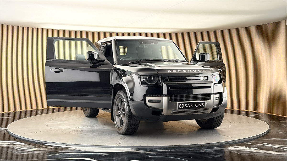 More views of Land Rover Defender 90