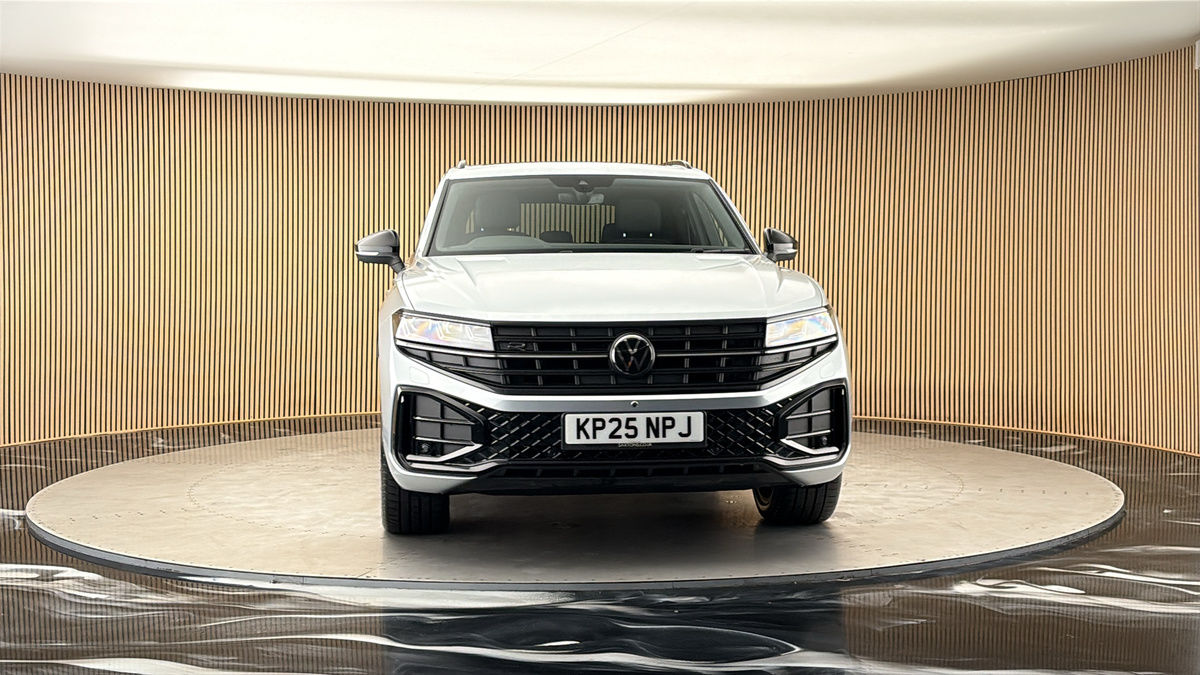 More views of Volkswagen Touareg