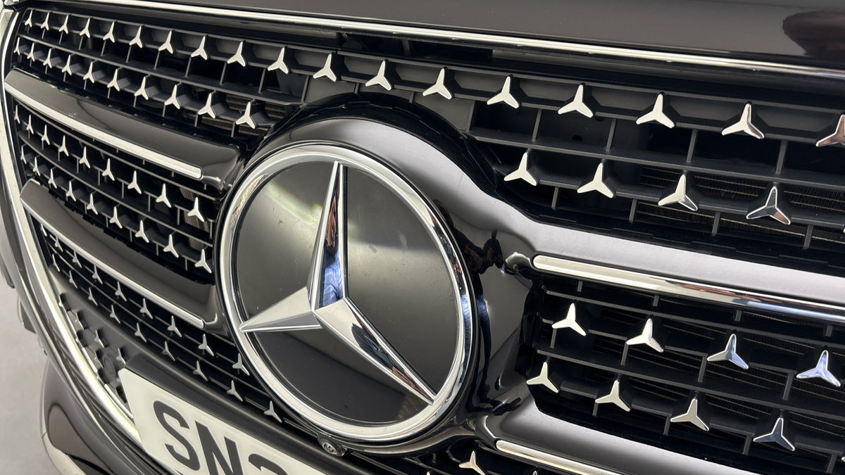 Mercedes-Benz V Class Image 24