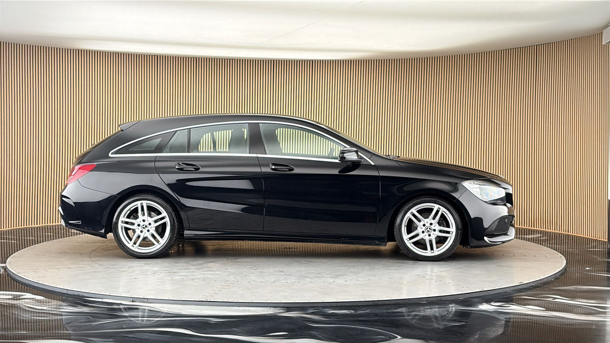 More views of Mercedes-Benz CLA