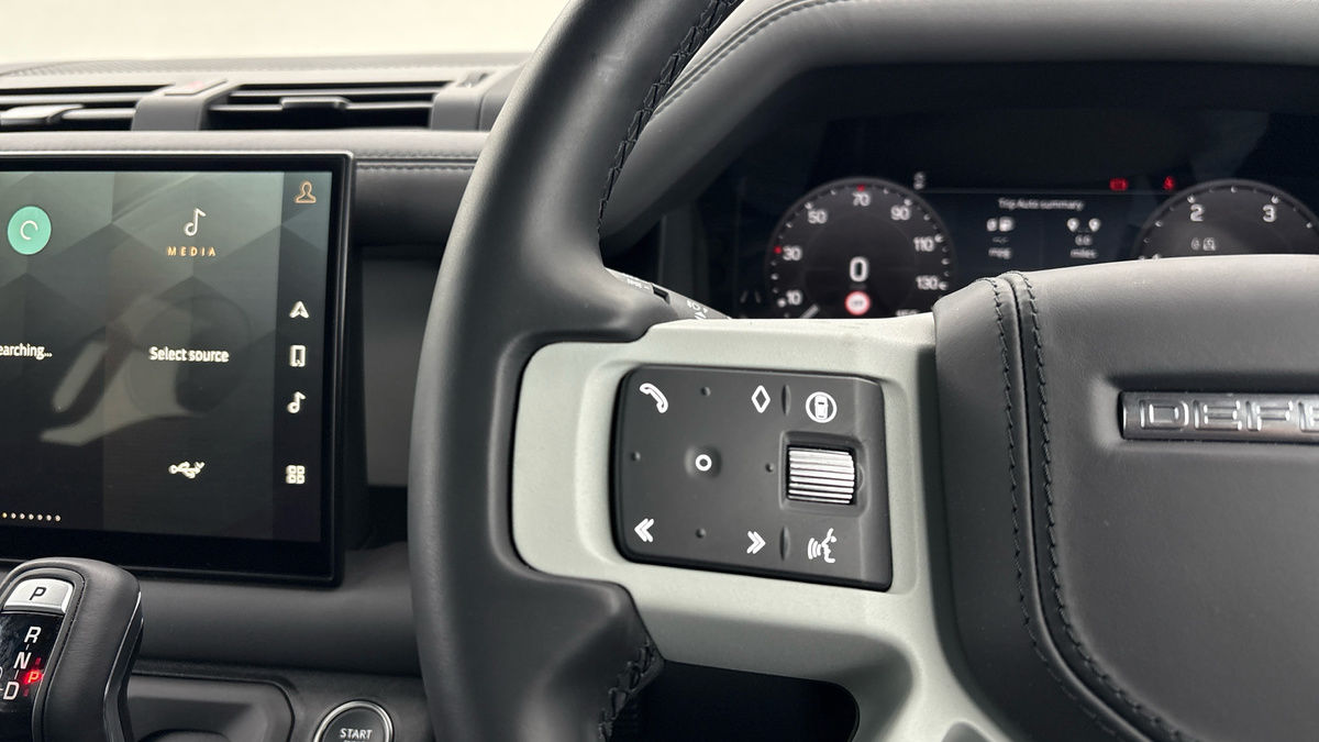 Land Rover Defender 110 Urban Image 13