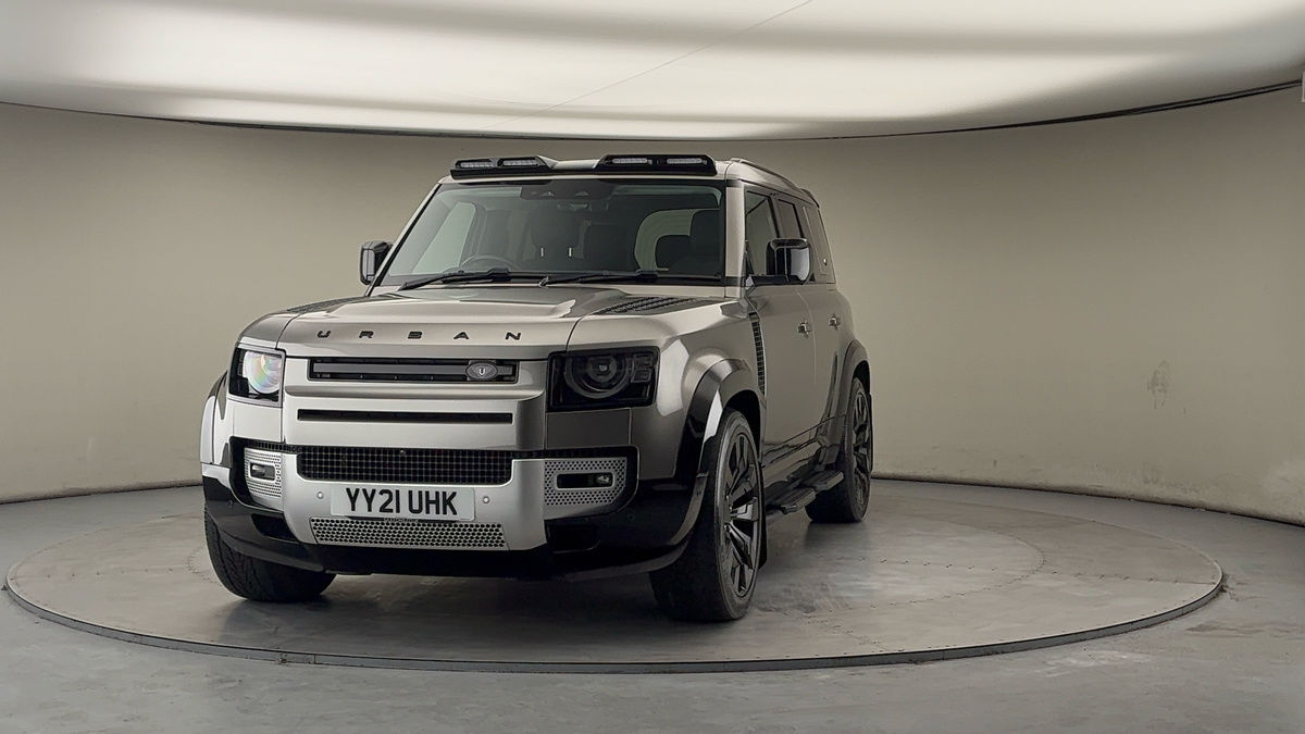 More views of Land Rover Defender 110