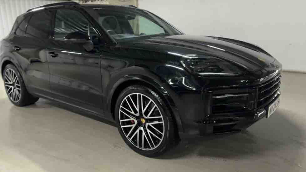 More views of Porsche Cayenne