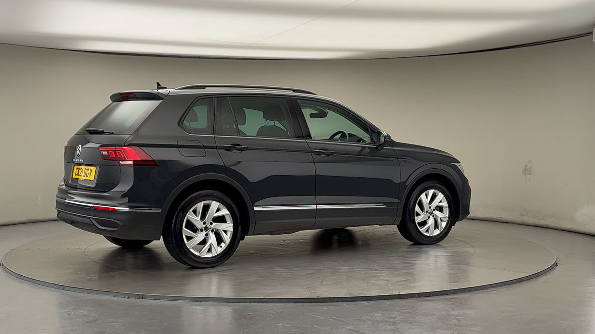 More views of Volkswagen Tiguan