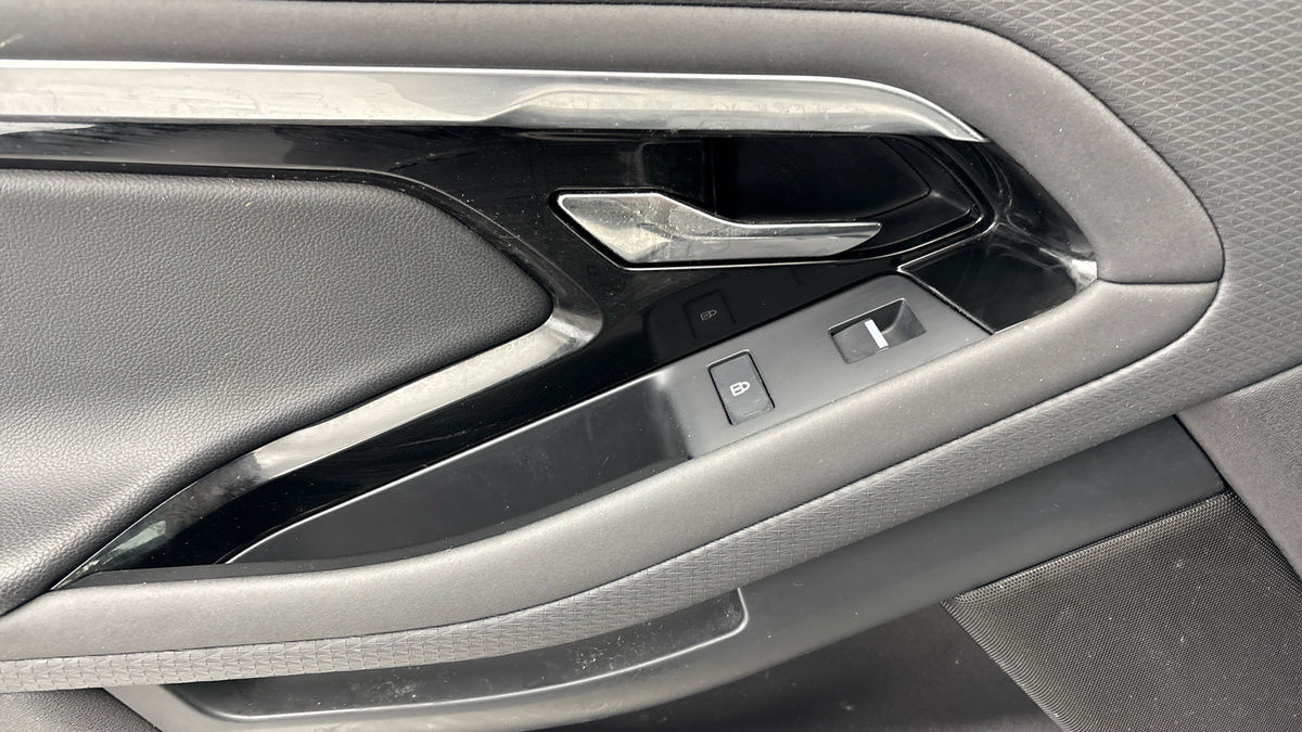 Land Rover Range Rover Evoque Image 19