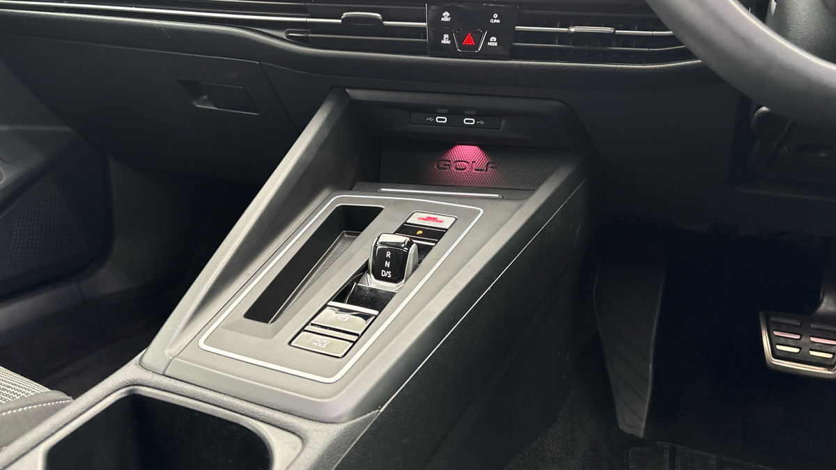 Volkswagen Golf Image 18