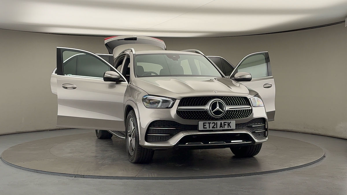More views of Mercedes-Benz GLE