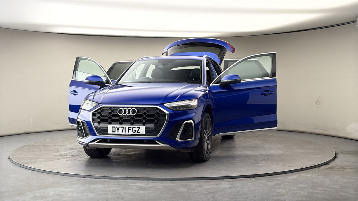 More views of Audi Q5