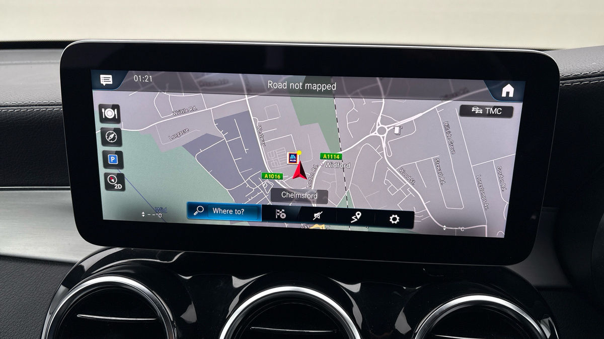 Mercedes-Benz GLC Image 17