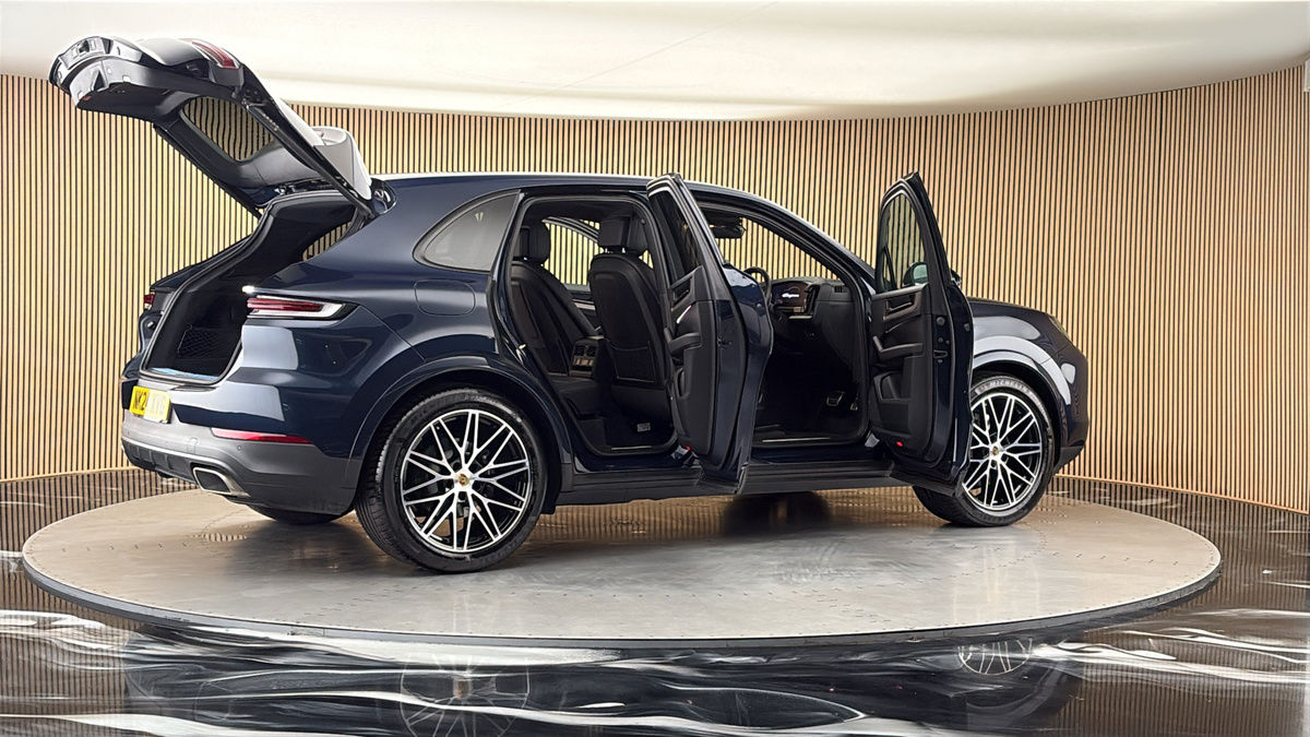 More views of Porsche Cayenne