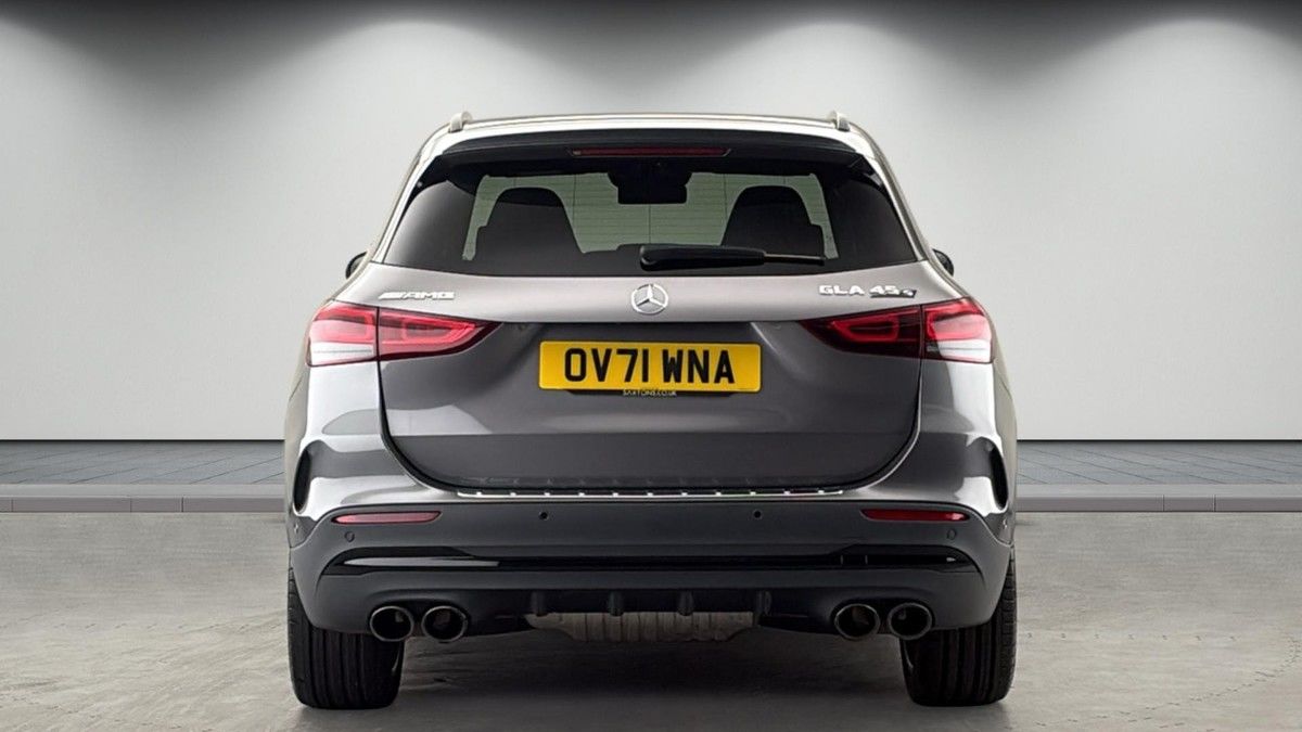 Mercedes-Benz GLA Image 4