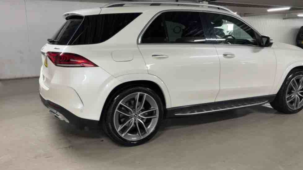 More views of Mercedes-Benz GLE