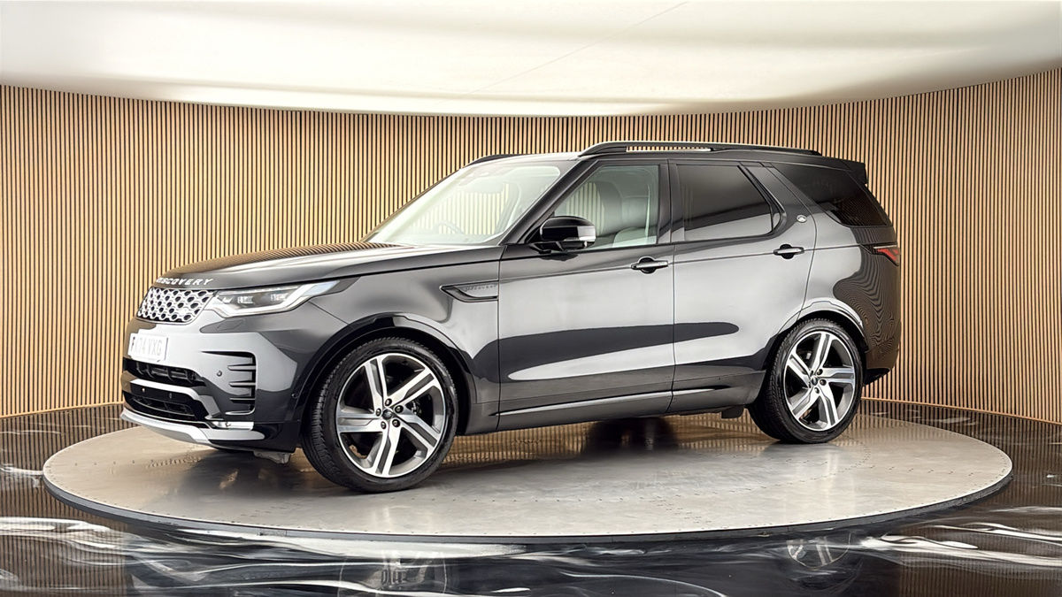 More views of Land Rover Discovery