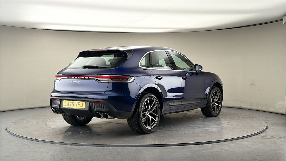More views of Porsche Macan