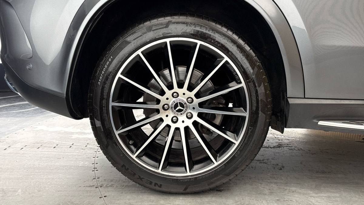 Mercedes-Benz GLE Image 10