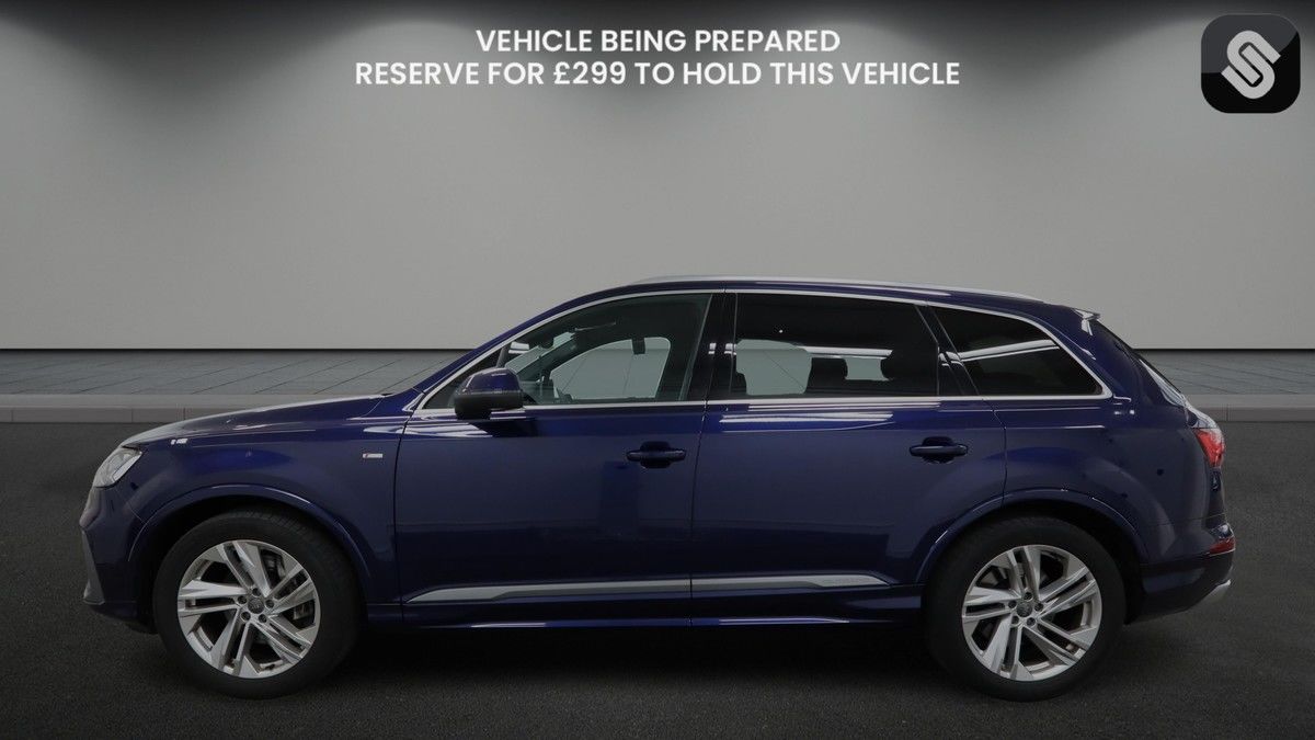Audi Q7 Image 6