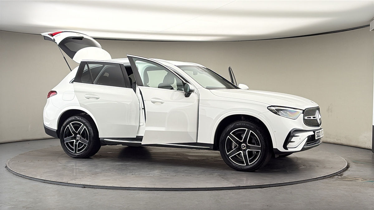 More views of Mercedes-Benz GLC