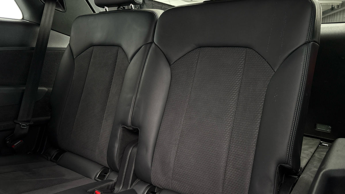 Audi Q7 Image 25