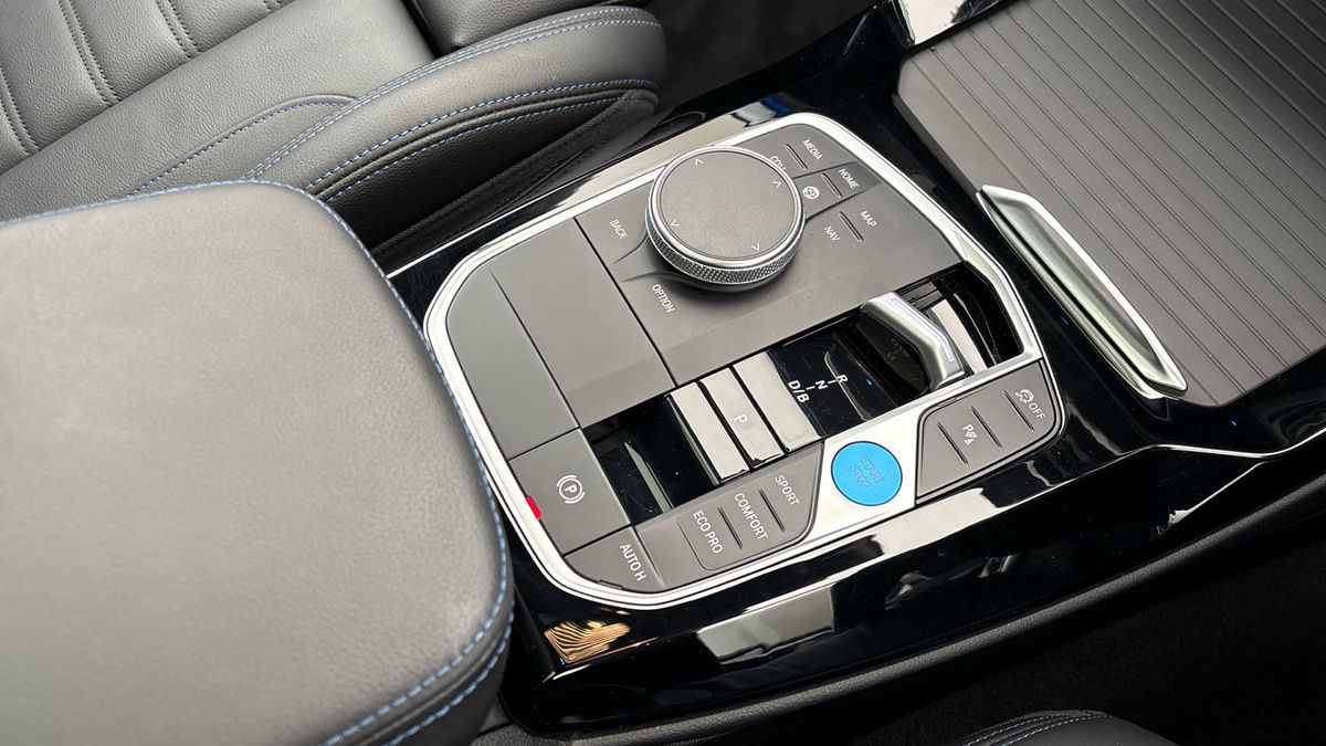 BMW iX3 Image 18