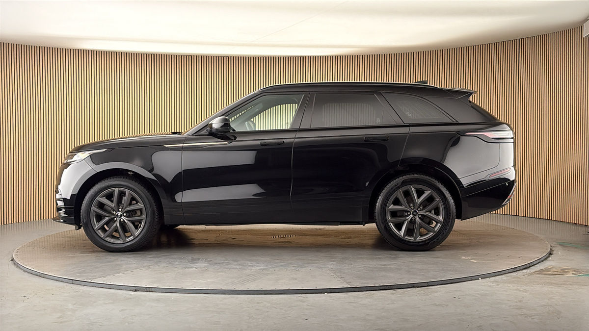 More views of Land Rover Range Rover Velar