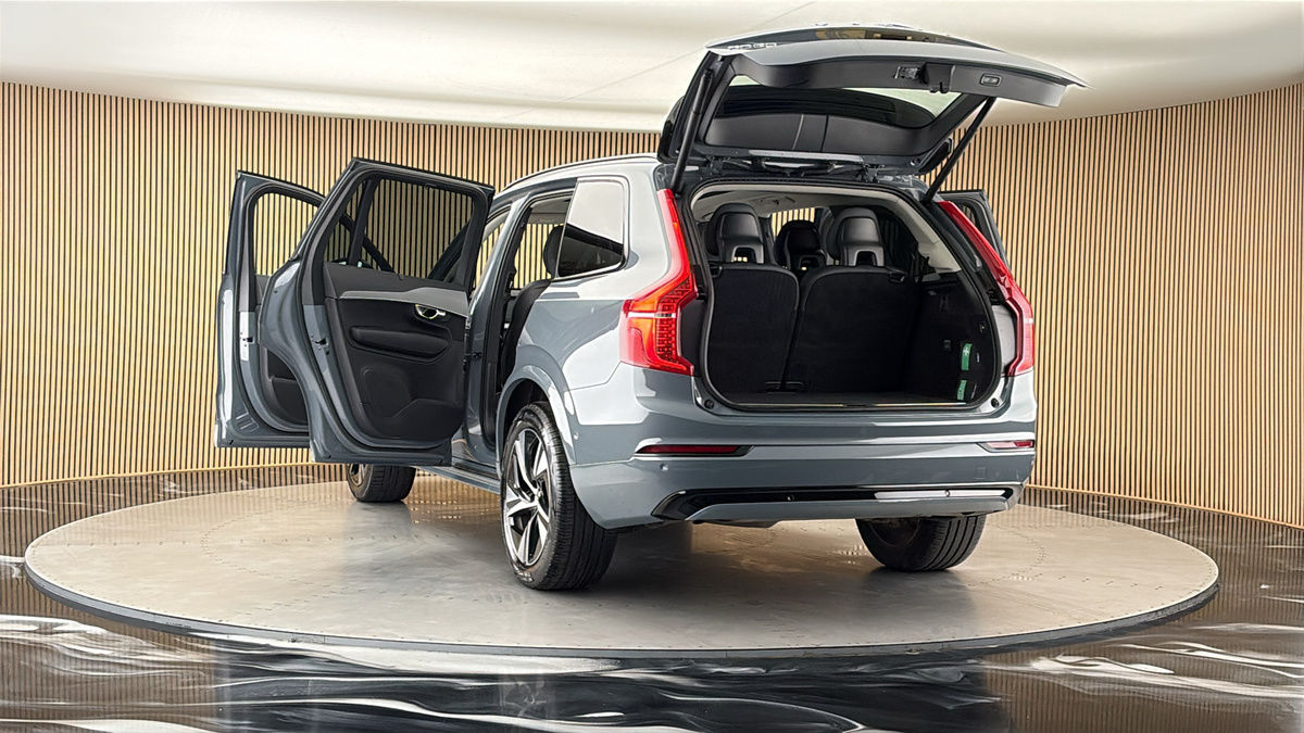 More views of Volvo XC90