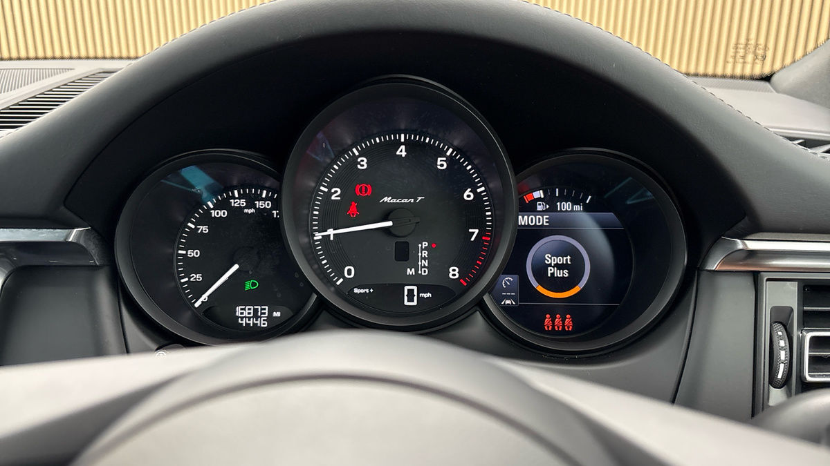 Porsche Macan Image 28