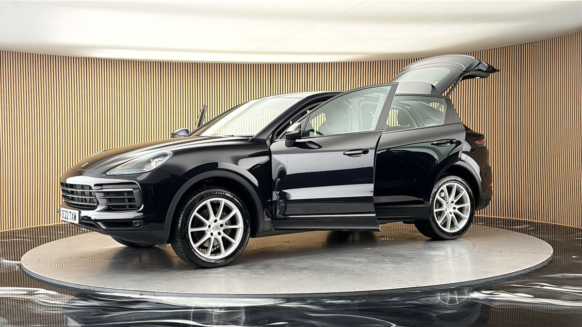More views of Porsche Cayenne