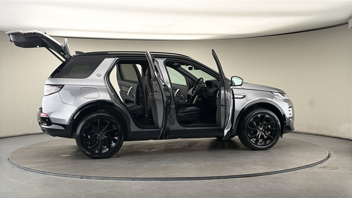 More views of Land Rover Discovery Sport