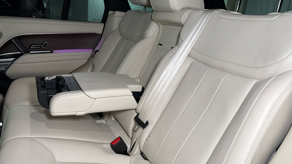 Land Rover Range Rover Image 9