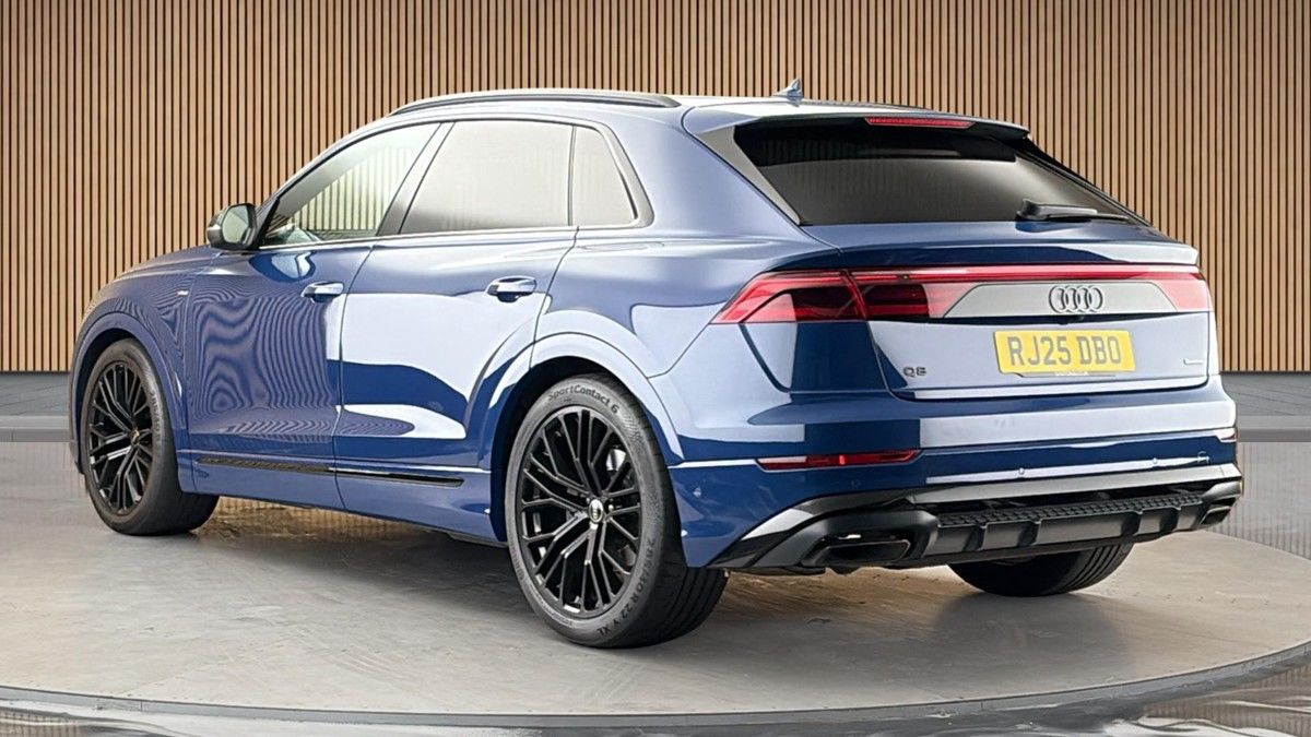 Audi Q8 Image 2