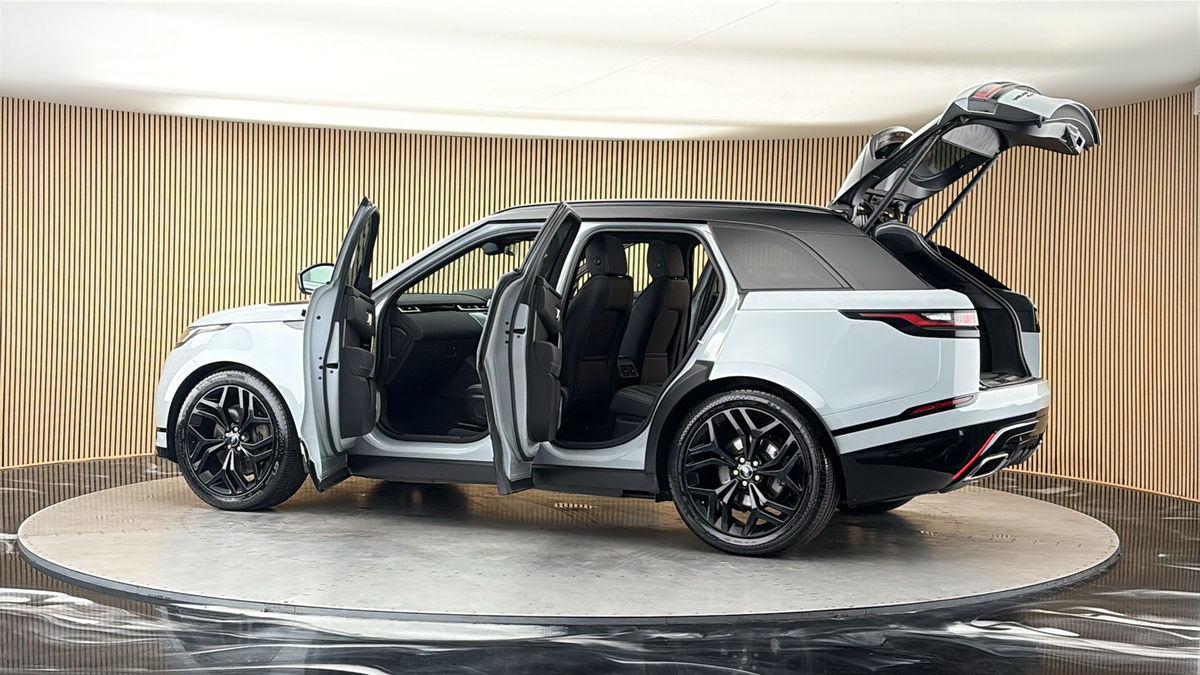 More views of Land Rover Range Rover Velar