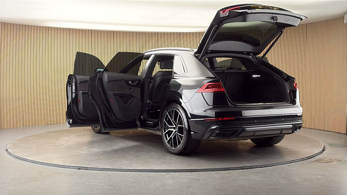 Audi Q8 Image 23