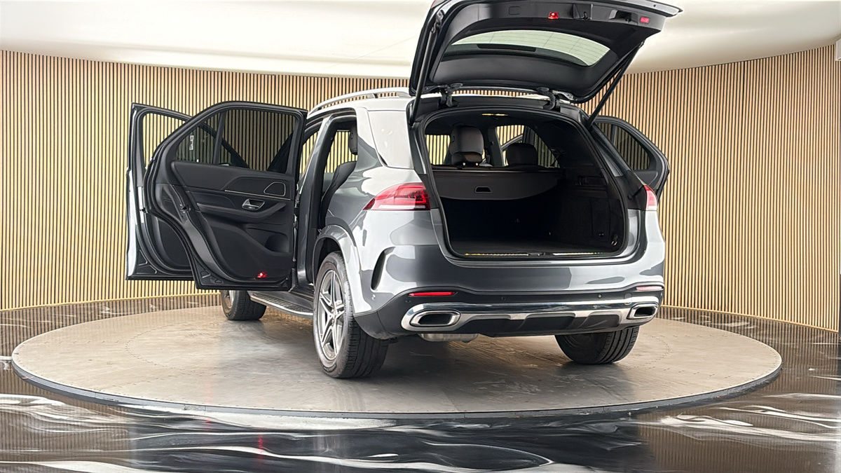 More views of Mercedes-Benz GLE