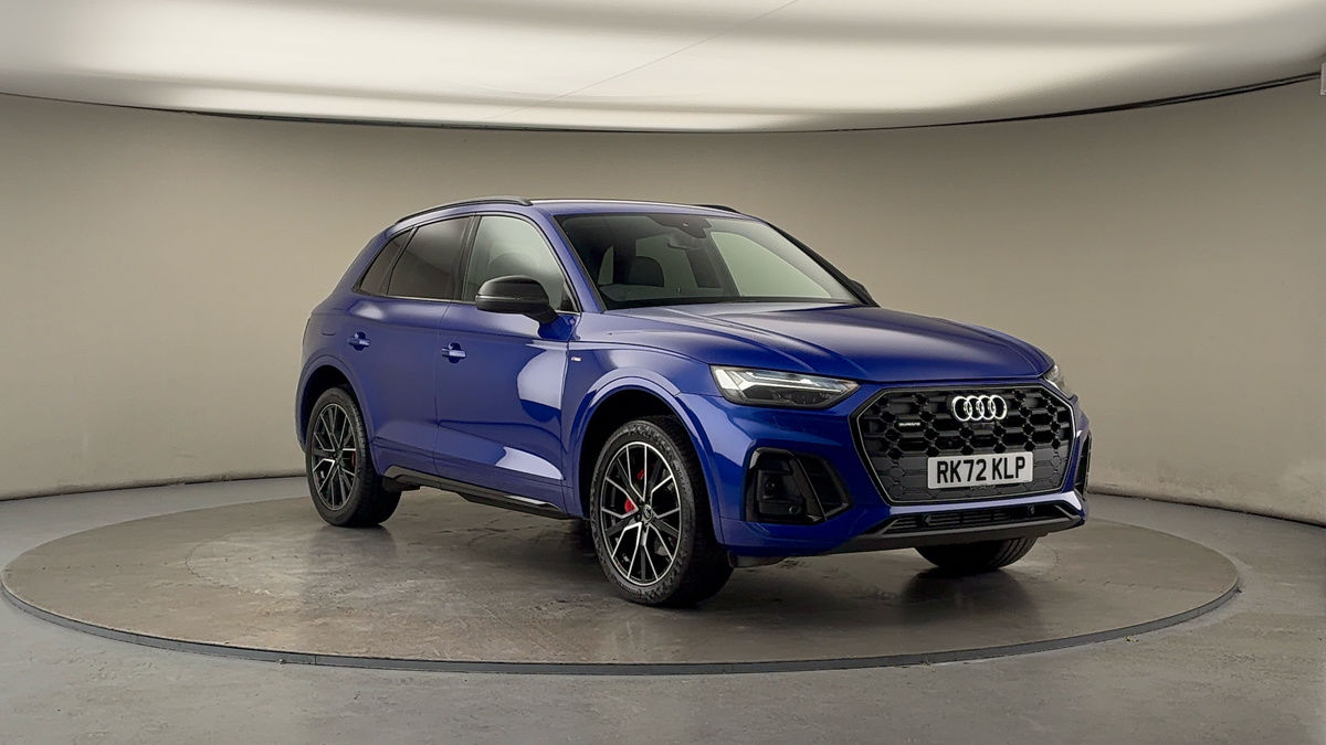 Audi Q5 Sticky Header Image