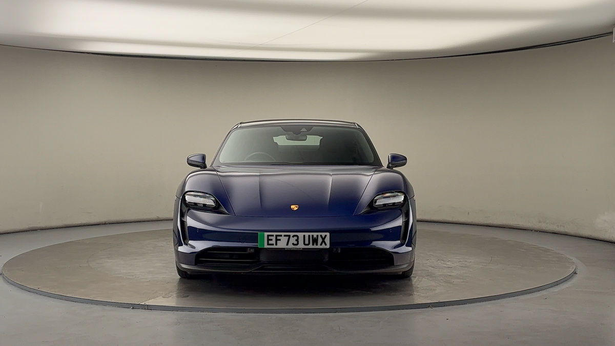 Porsche Taycan Image 3