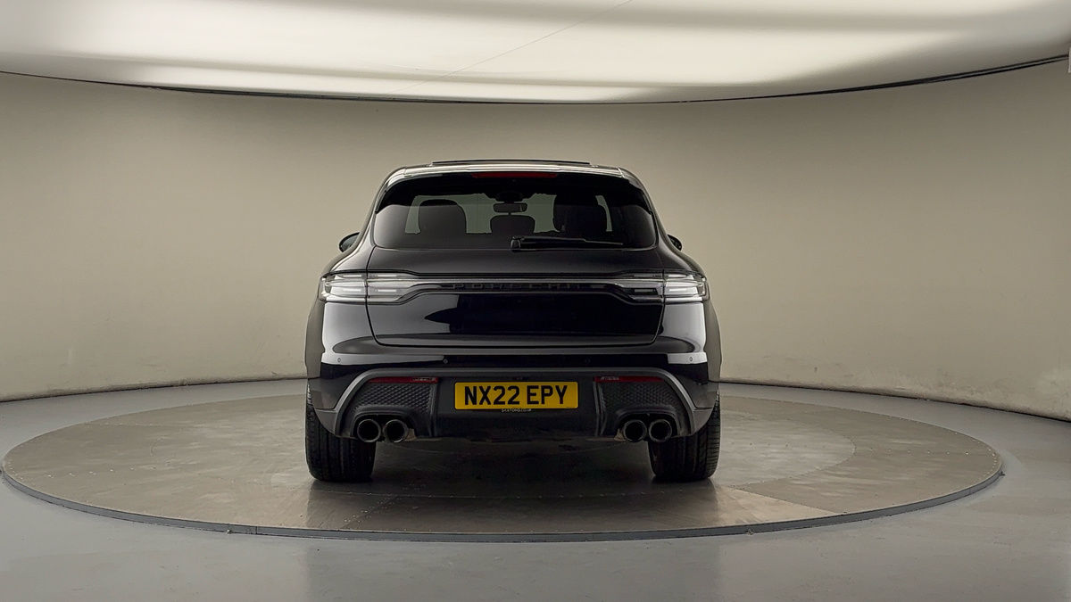 Porsche Macan Image 4