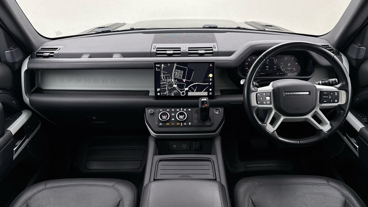 Land Rover Defender 110 Urban Image 12