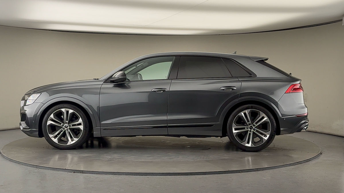 More views of Audi SQ8