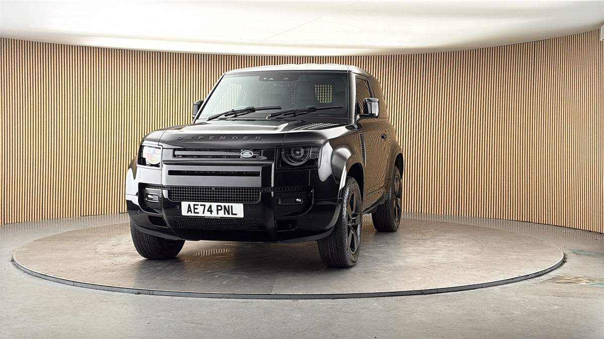 More views of Land Rover Defender 90