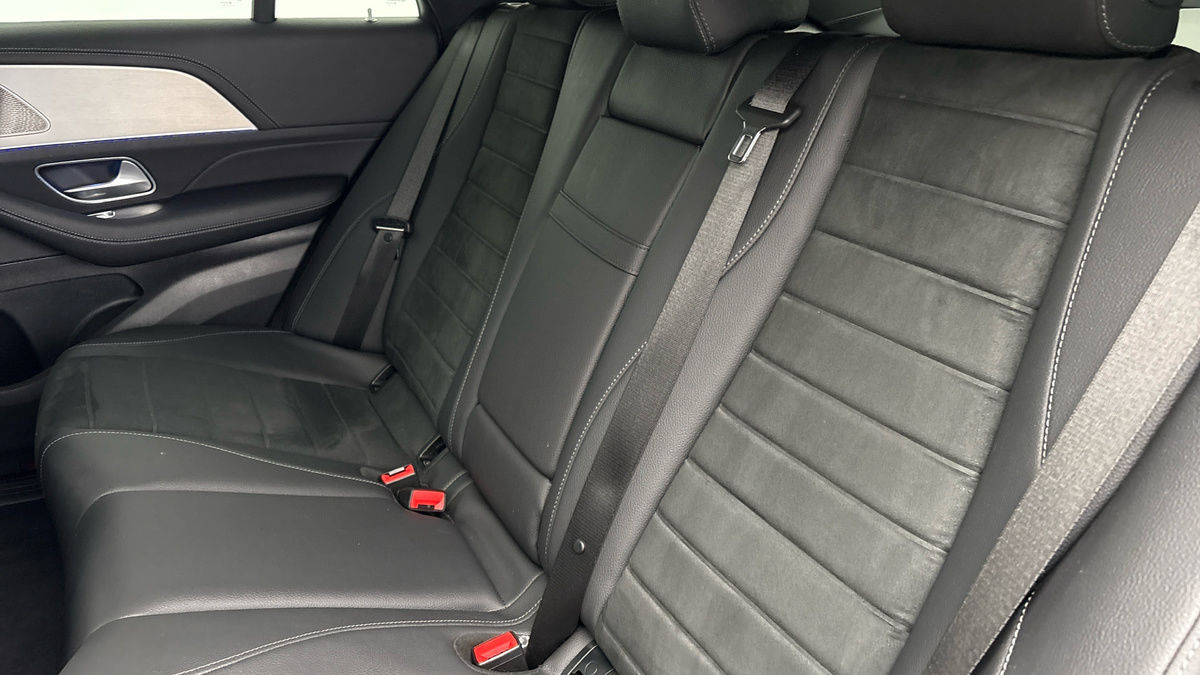 More views of Mercedes-Benz GLE