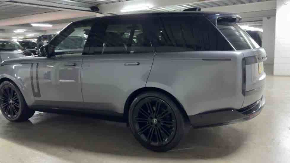 More views of Land Rover Range Rover