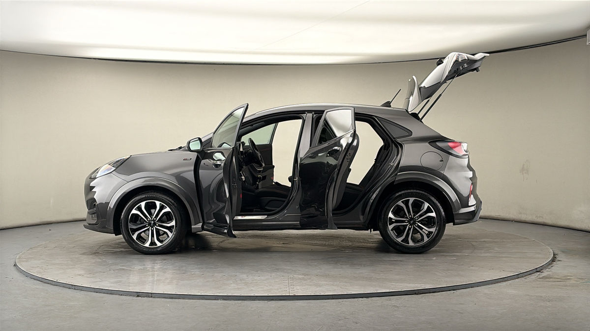 More views of Ford Puma