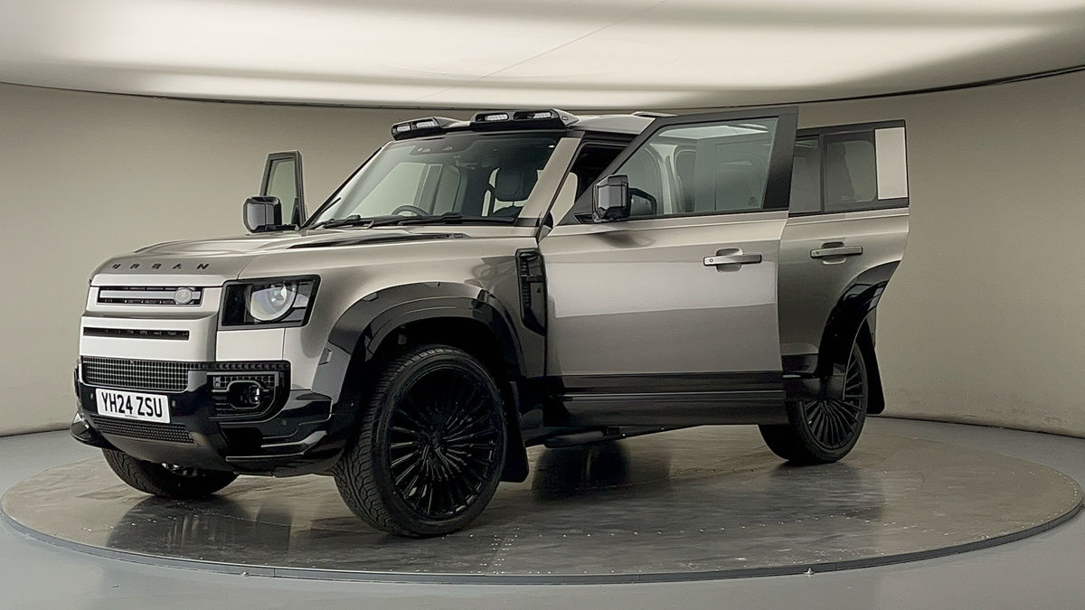 Land Rover Defender 110 Urban Image 22