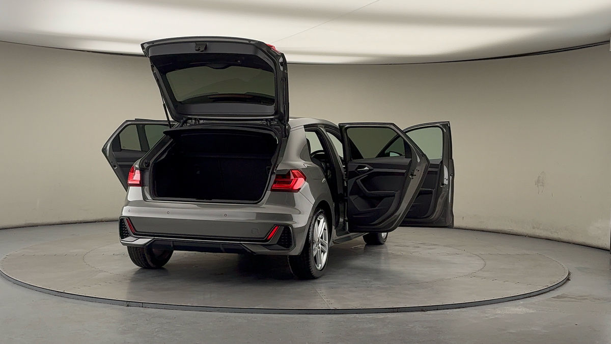 More views of Audi A1