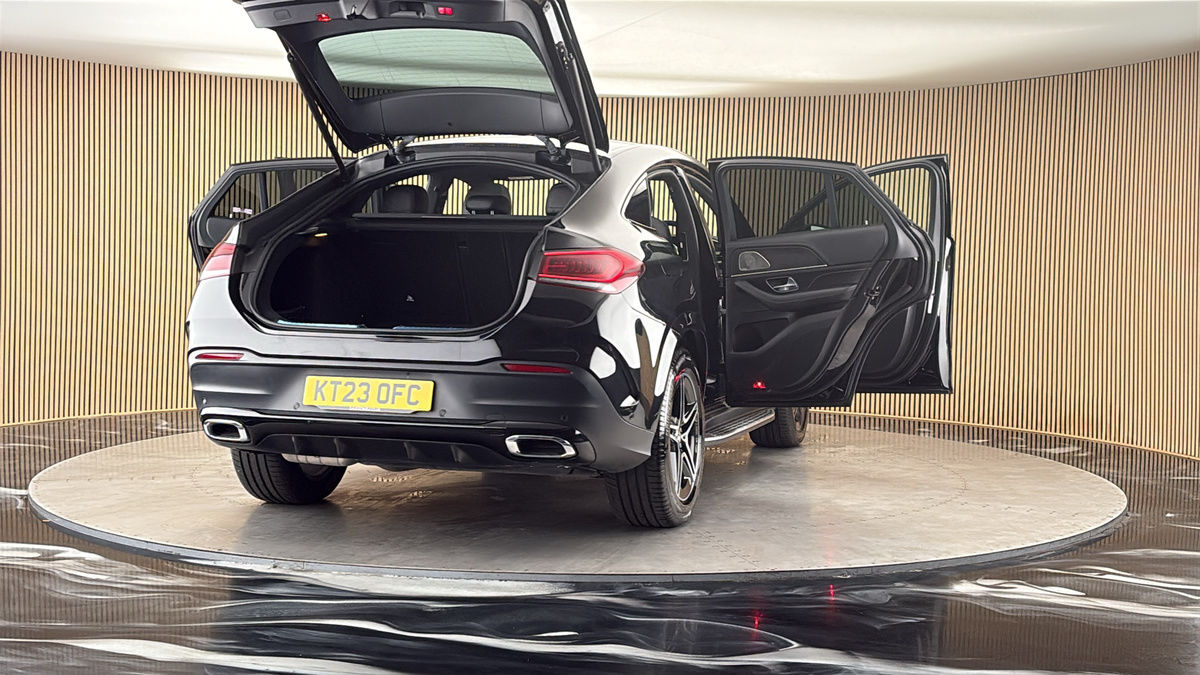 More views of Mercedes-Benz GLE