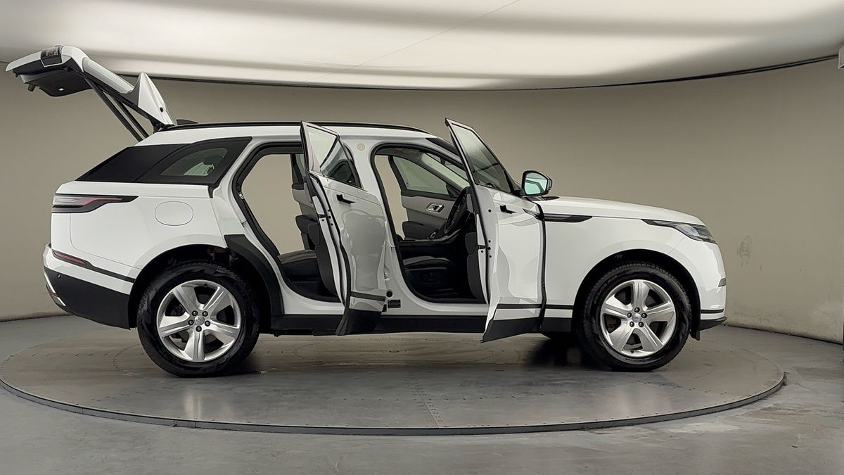 More views of Land Rover Range Rover Velar