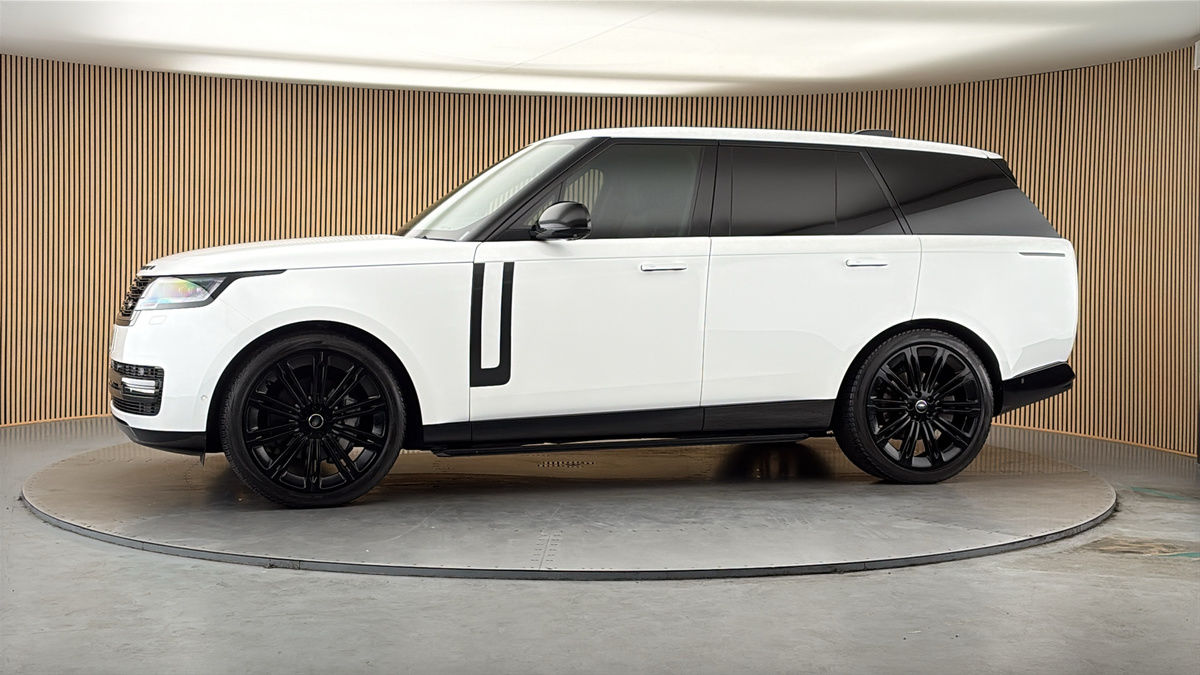 More views of Land Rover Range Rover