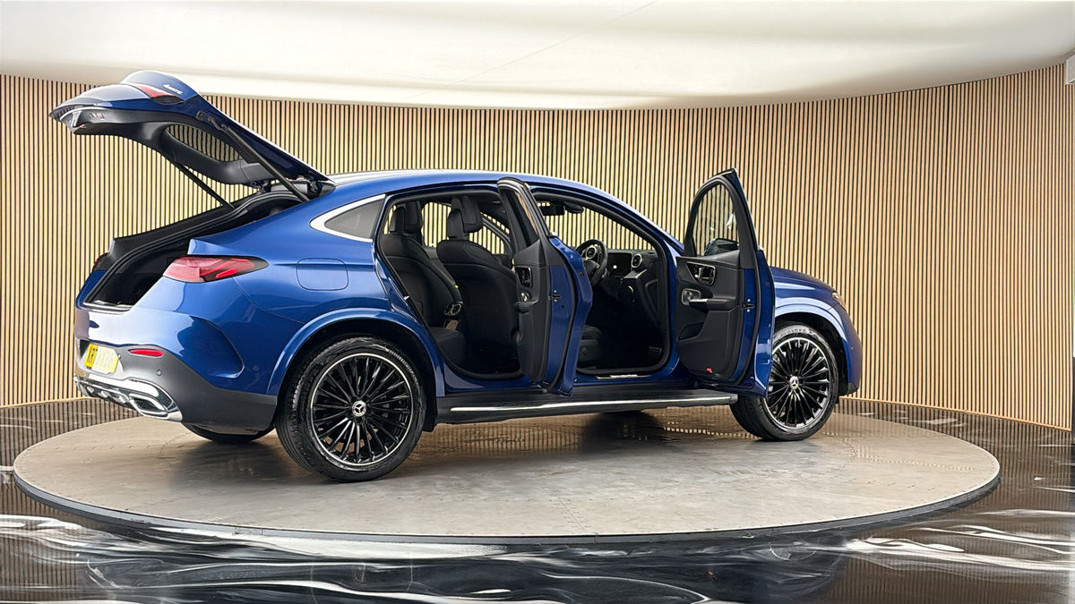 More views of Mercedes-Benz GLC