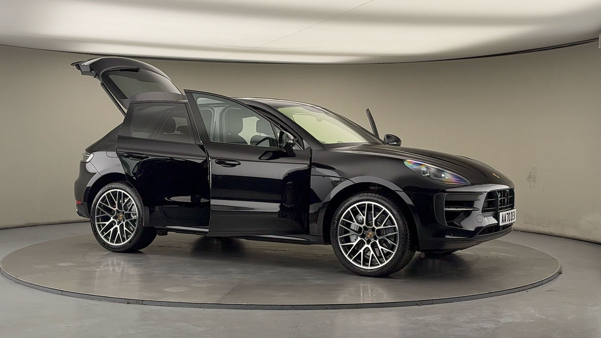 More views of Porsche Macan