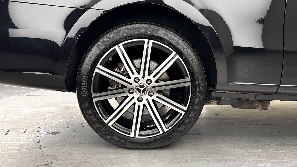 Mercedes-Benz V Class Image 10